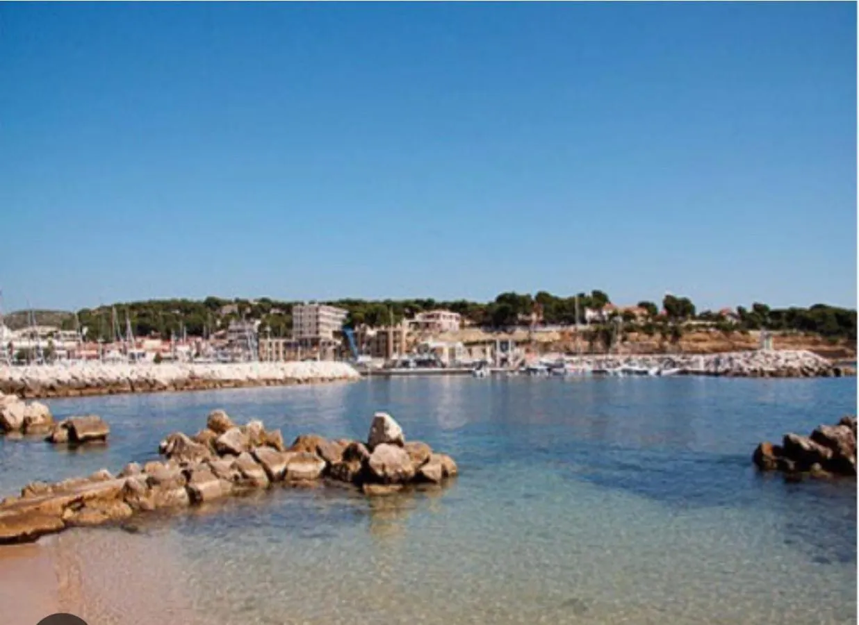 Port De Carry Le Rouet Apartment