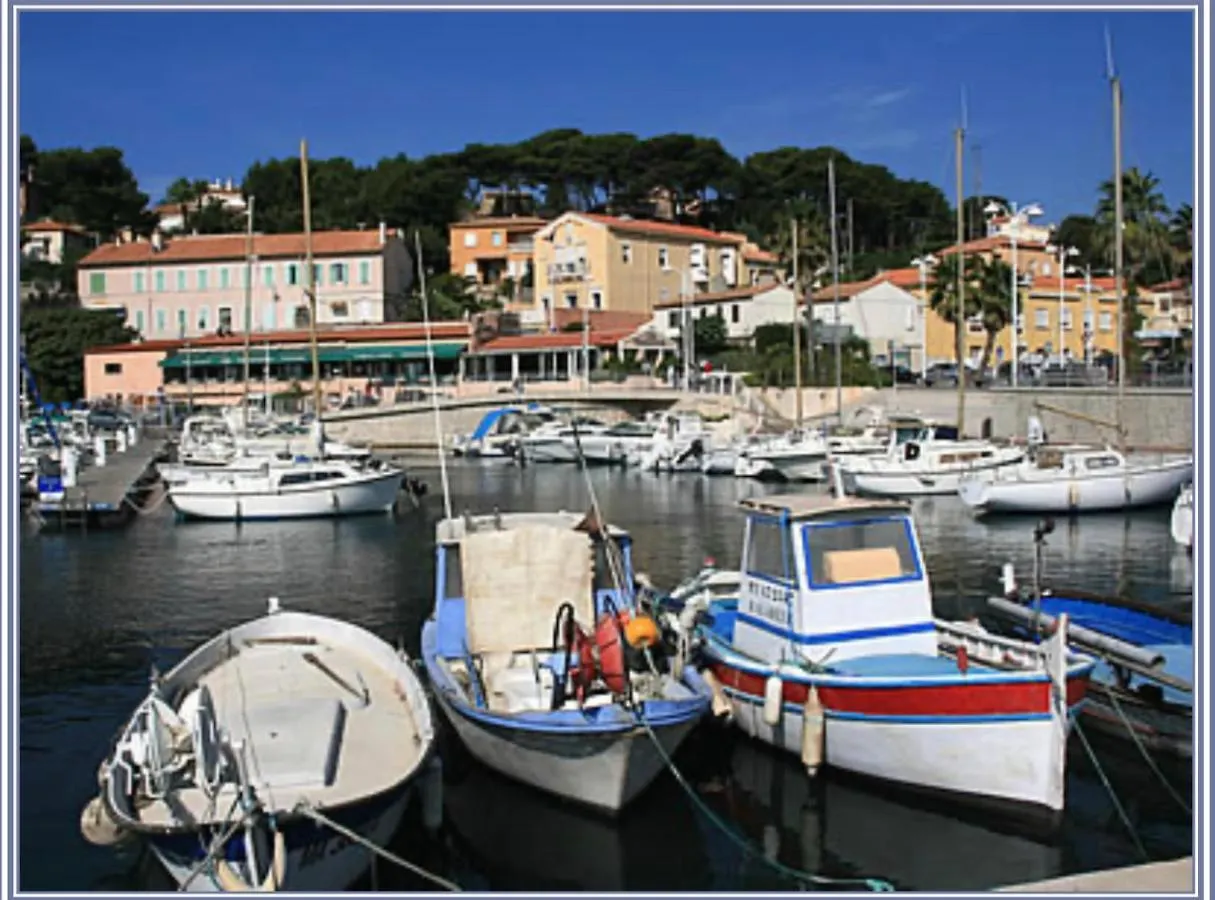 Port De Carry Le Rouet Apartment France